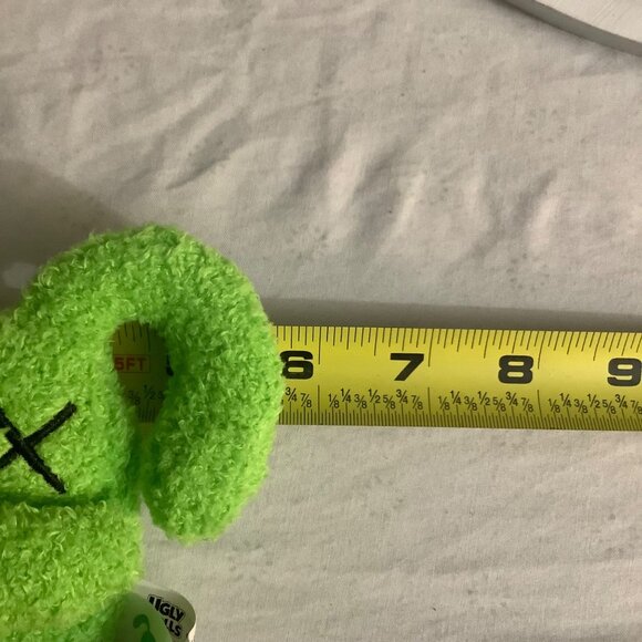 UglyDolls Little Ugly Ice-Bat Clip-On Plush Keychain Toy 4" Green & Black - Picture 5 of 5